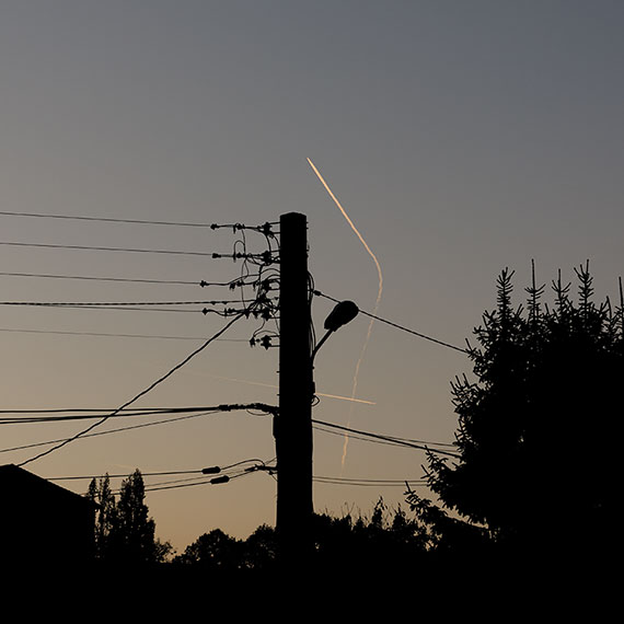 251010n5827-b.jpg